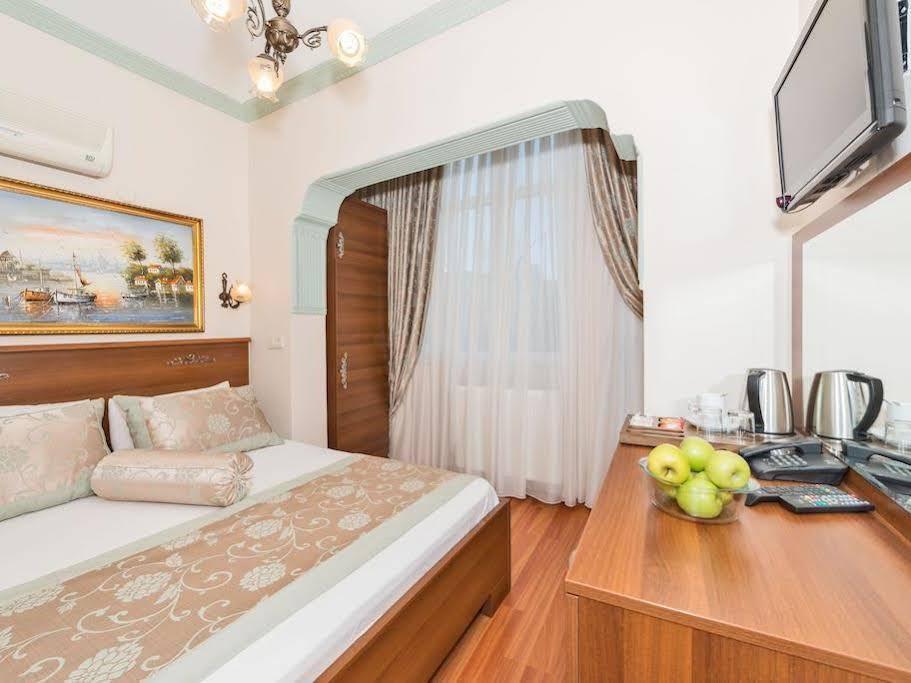 Turgut Hotel Estambul Exterior foto