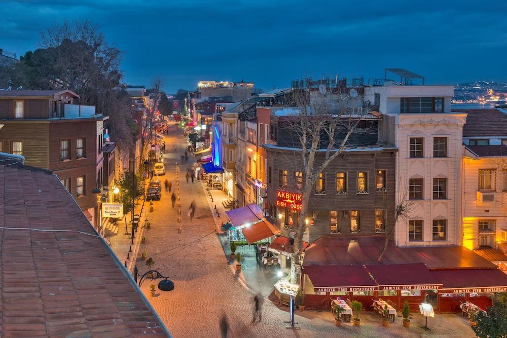 Turgut Hotel Estambul Exterior foto